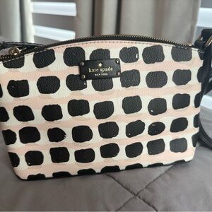 Kate Spade Black and Cream Crossbody Bag